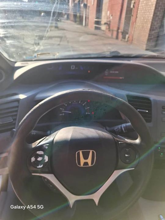 2013 Honda Civic 9th Gen - Image 6 of 11