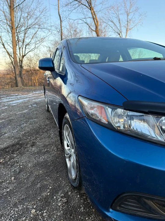 2013 Honda Civic 9th Gen - Image 6 of 19