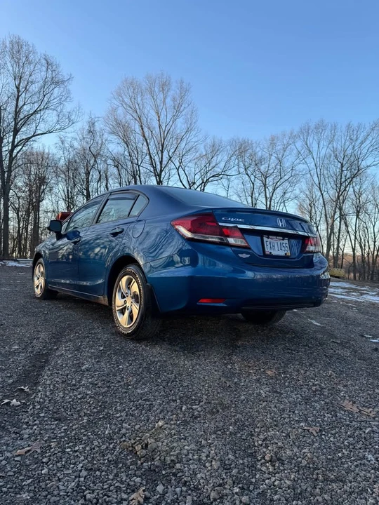 2013 Honda Civic 9th Gen - Image 7 of 19