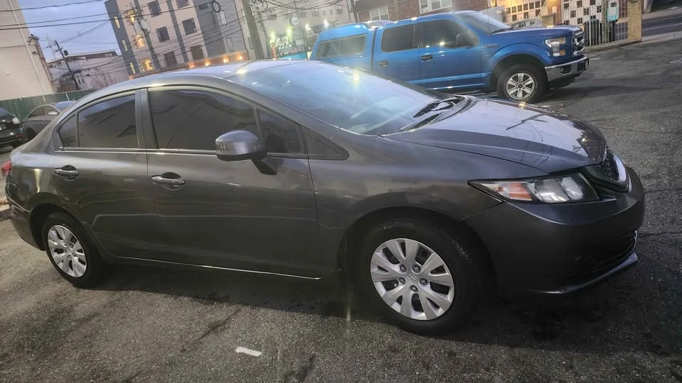 2013 Honda Civic 9th Gen - Image 3 of 19