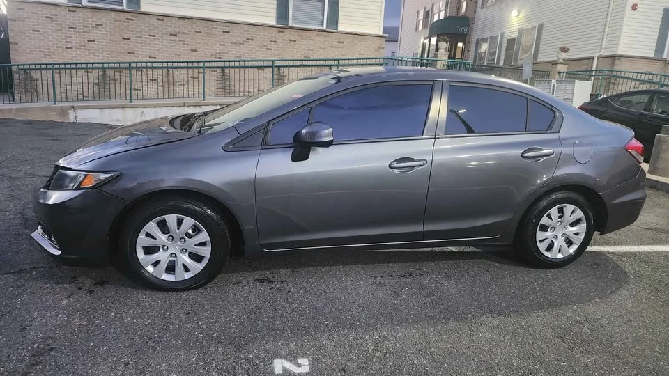 2013 Honda Civic 9th Gen - Image 17 of 19