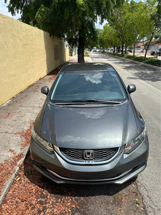 2013 Honda Civic 9th Gen - Image 2 of 10