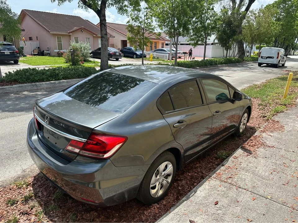 2013 Honda Civic 9th Gen - Image 5 of 10