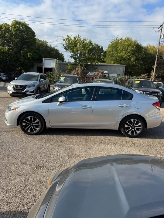 2013 Honda Civic 9th Gen - Image 2 of 8