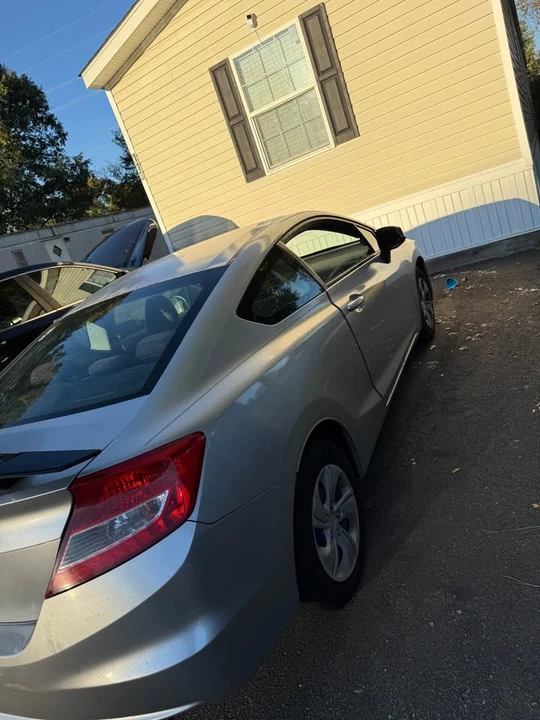 2013 Honda Civic 9th Gen - Image 5 of 15