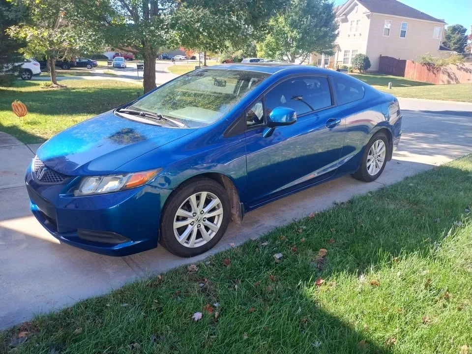 2013 Honda Civic 9th Gen - Image 3 of 16