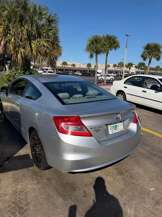 2013 Honda Civic 9th Gen - Image 6 of 9