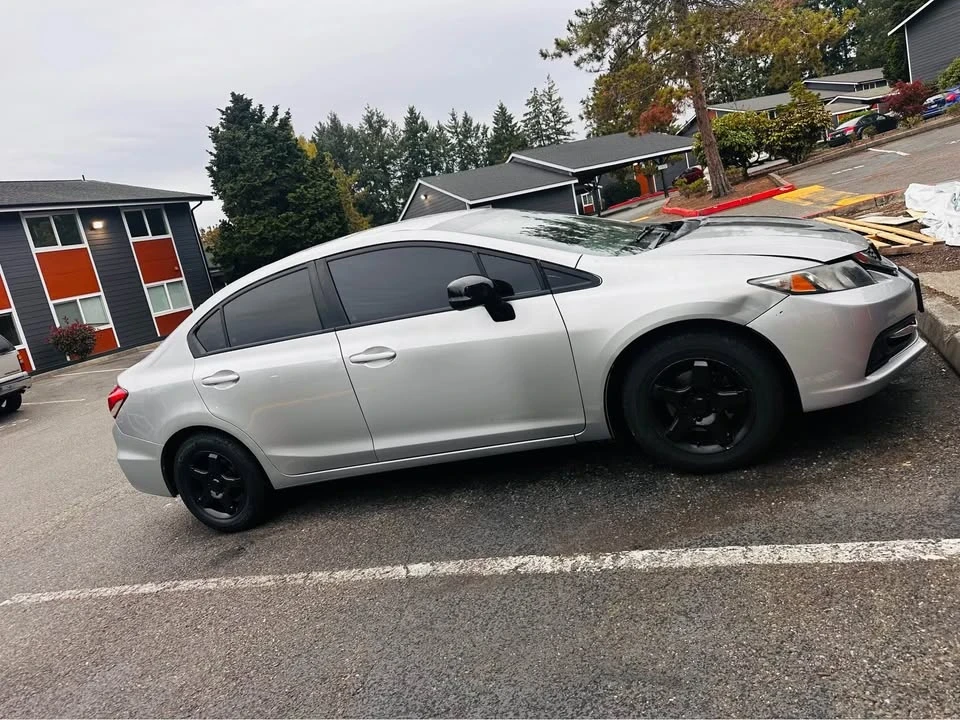 2013 Honda Civic 9th Gen - Image 4 of 5