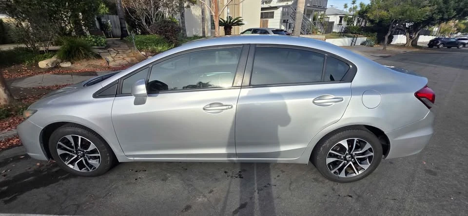 2013 Honda Civic 9th Gen - Image 4 of 10