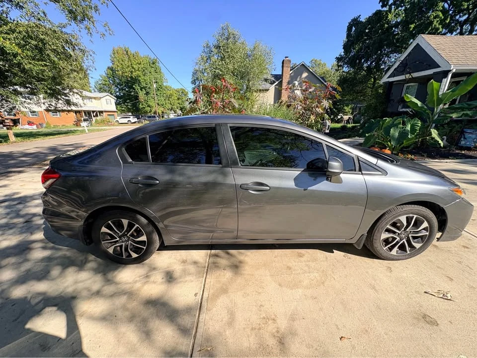 2013 Honda Civic 9th Gen - Image 3 of 20