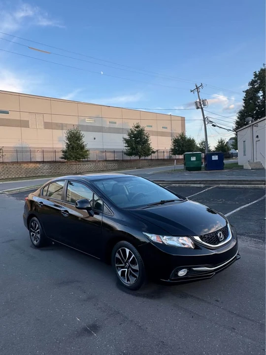 2013 Honda Civic 9th Gen - Image 2 of 19