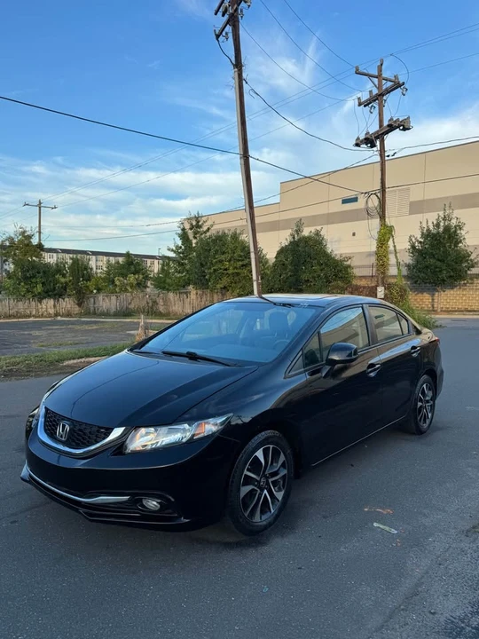 2013 Honda Civic 9th Gen - Image 3 of 19