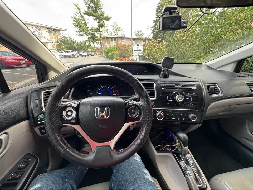 2013 Honda Civic 9th Gen - Image 3 of 10
