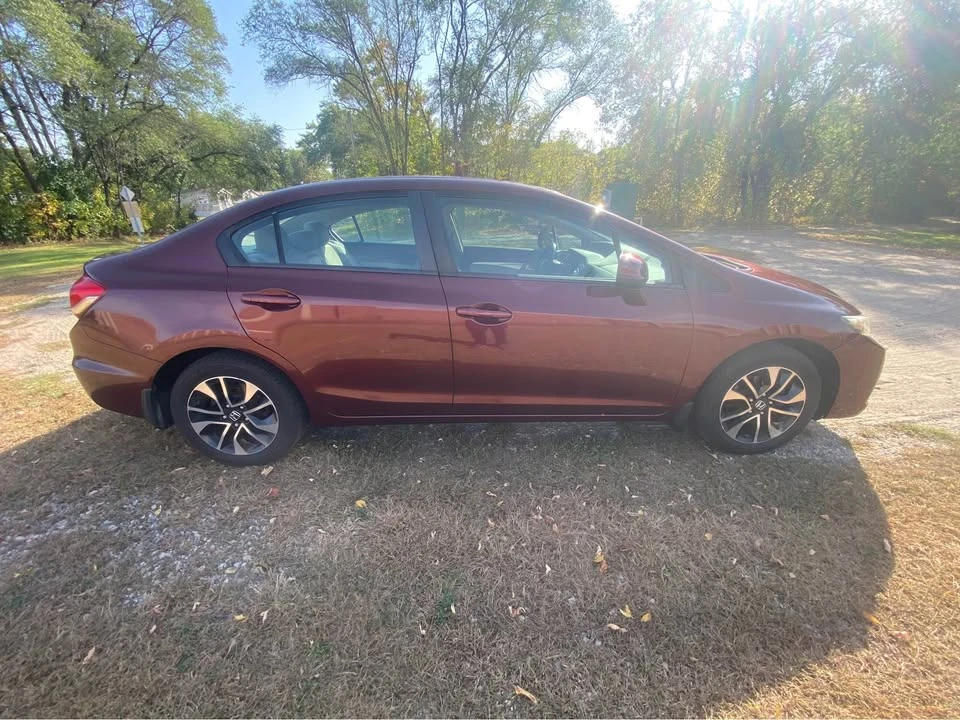 2013 Honda Civic 9th Gen - Image 6 of 11