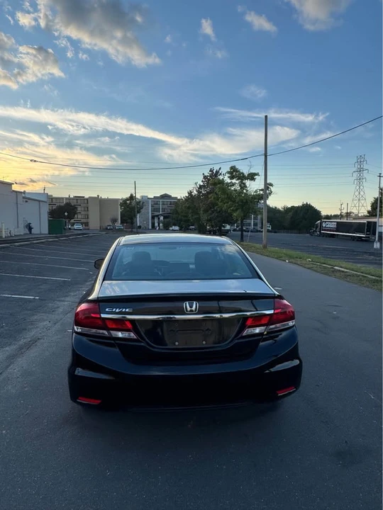 2013 Honda Civic 9th Gen - Image 7 of 19