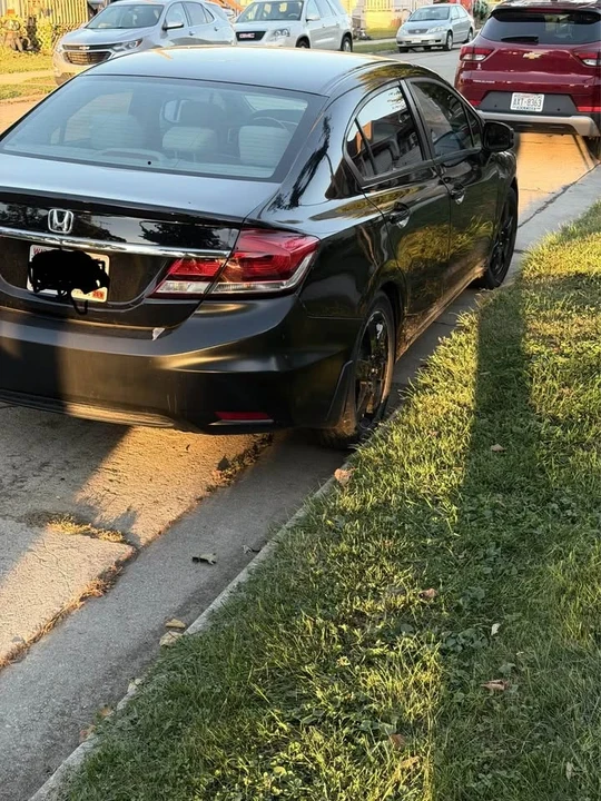 2013 Honda Civic 9th Gen - Image 2 of 2
