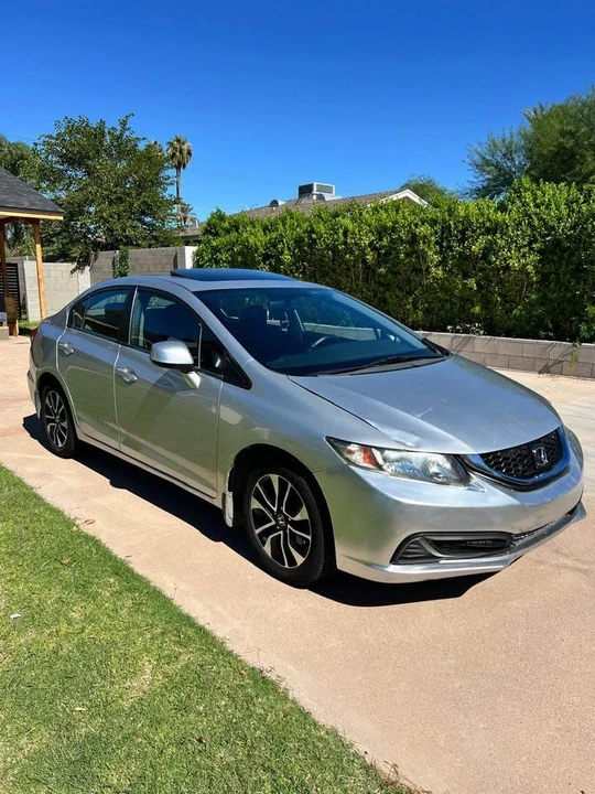 2013 Honda Civic 9th Gen - Image 2 of 10