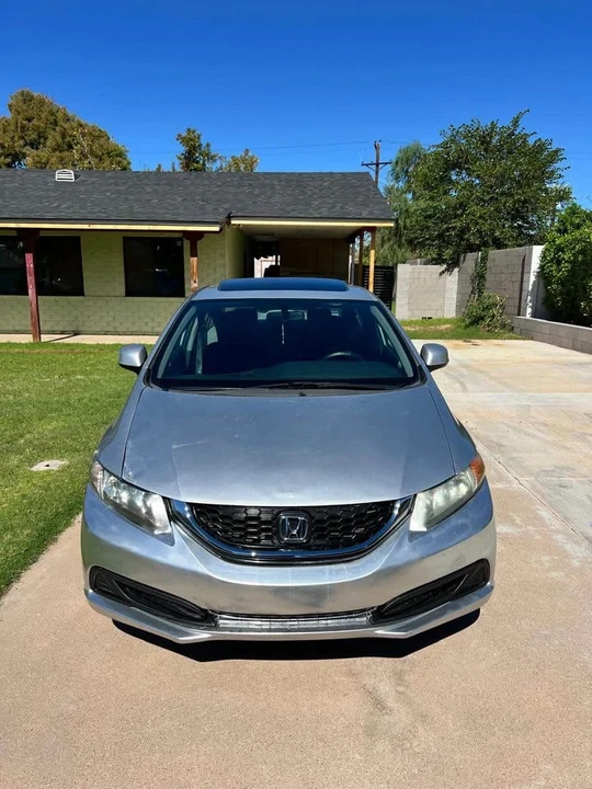 2013 Honda Civic 9th Gen - Image 3 of 10