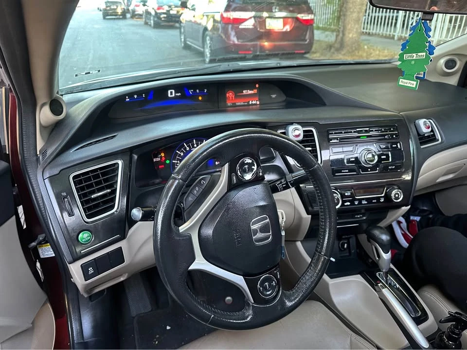 2013 Honda Civic 9th Gen - Image 3 of 9