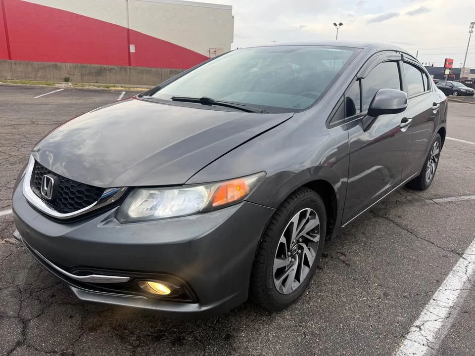 2013 Honda Civic 9th Gen - Image 3 of 12