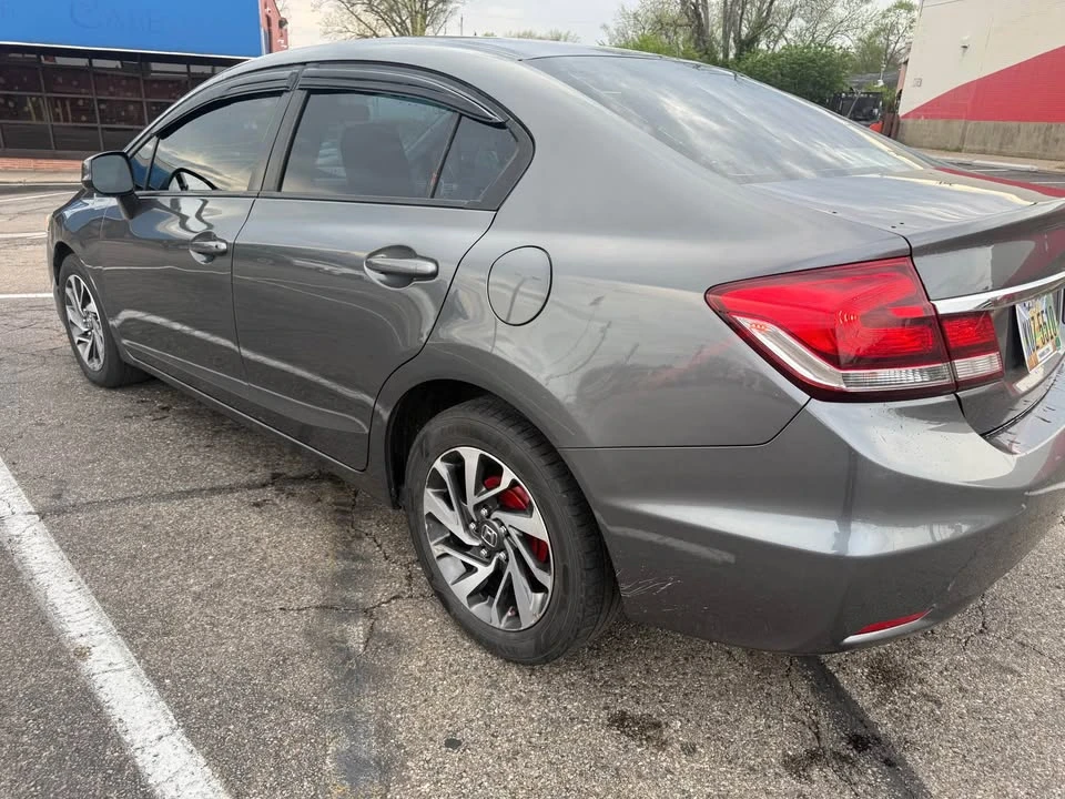 2013 Honda Civic 9th Gen - Image 5 of 12