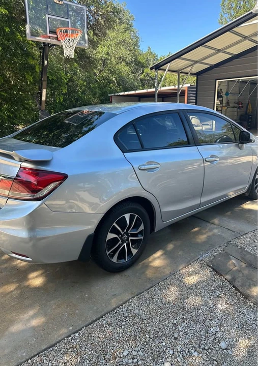 2013 Honda Civic 9th Gen - Image 7 of 17