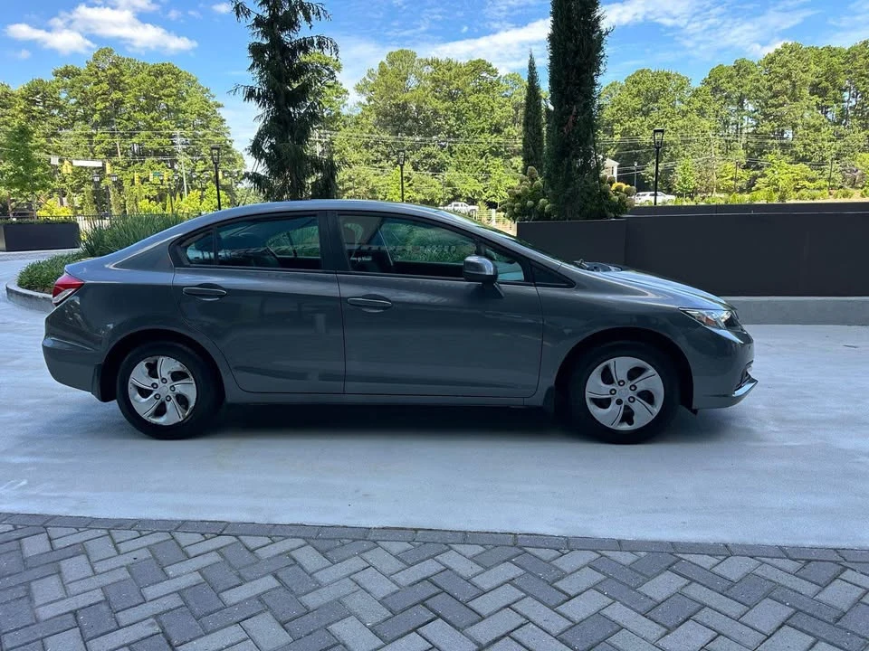 2013 Honda Civic 9th Gen - Image 4 of 10