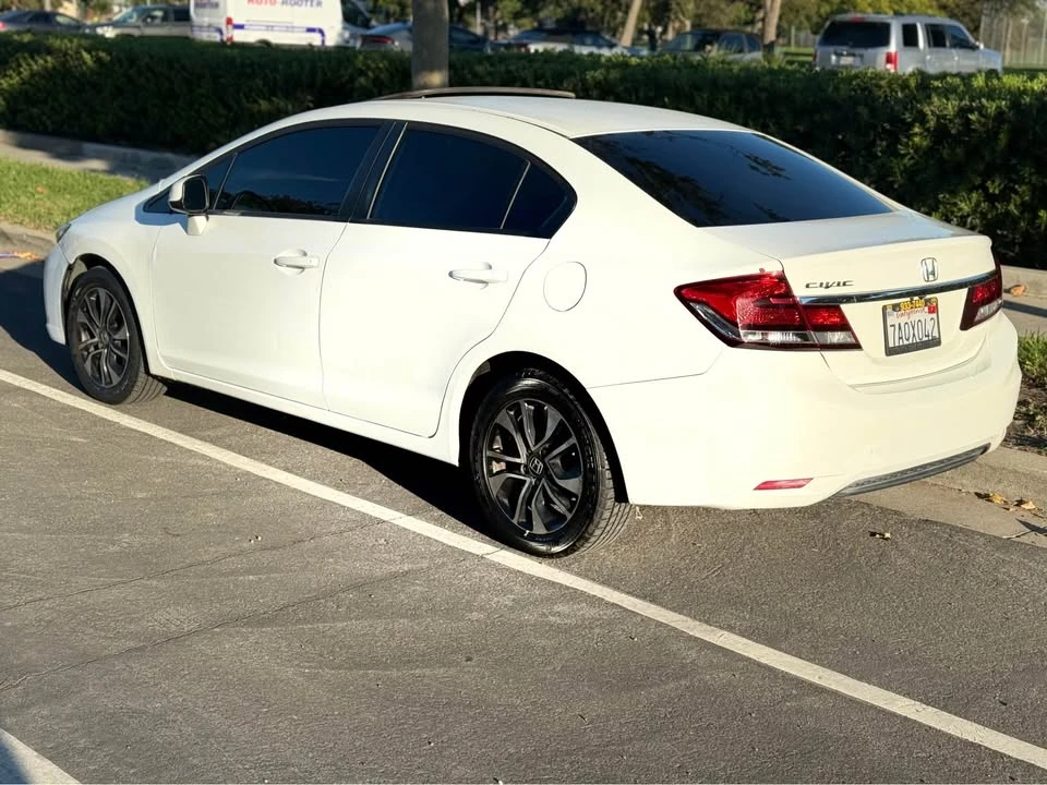 2013 Honda Civic 9th Gen - Image 8 of 12