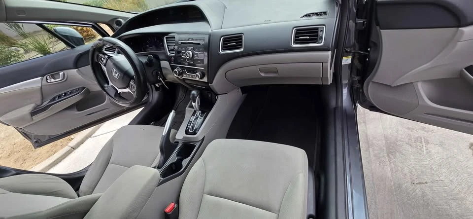 2013 Honda Civic 9th Gen - Image 15 of 18