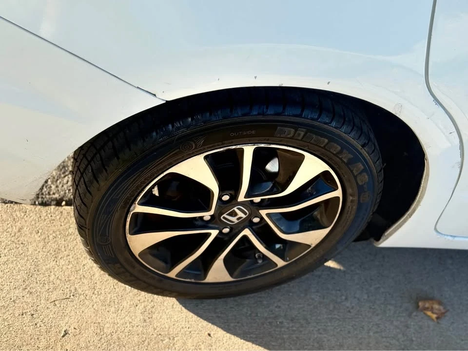 2013 Honda Civic 9th Gen - Image 7 of 12