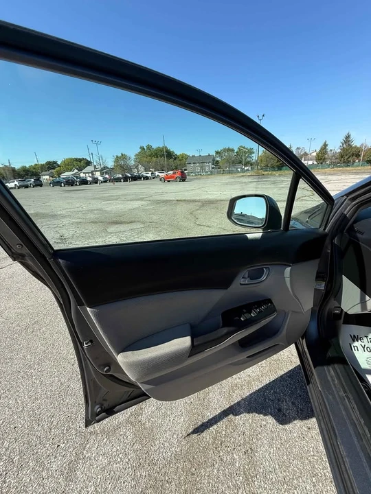 2013 Honda Civic 9th Gen - Image 15 of 20
