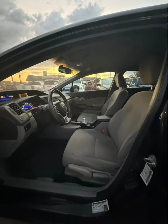 2013 Honda Civic 9th Gen - Image 9 of 10