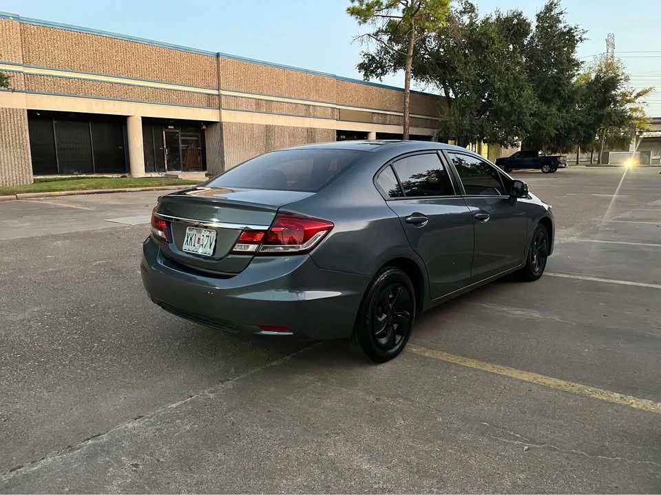 2013 Honda Civic 9th Gen - Image 5 of 10