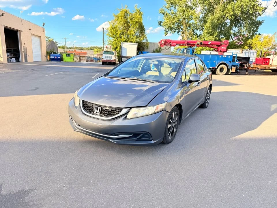 2013 Honda Civic 9th Gen - Image 3 of 10
