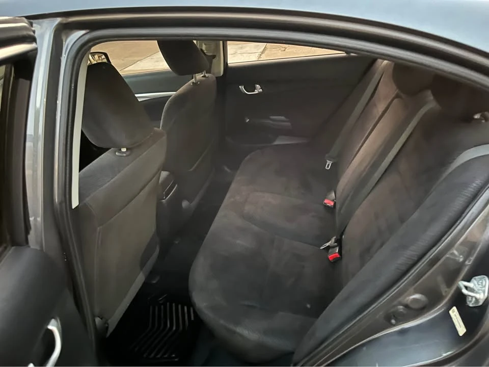 2013 Honda Civic 9th Gen - Image 9 of 10