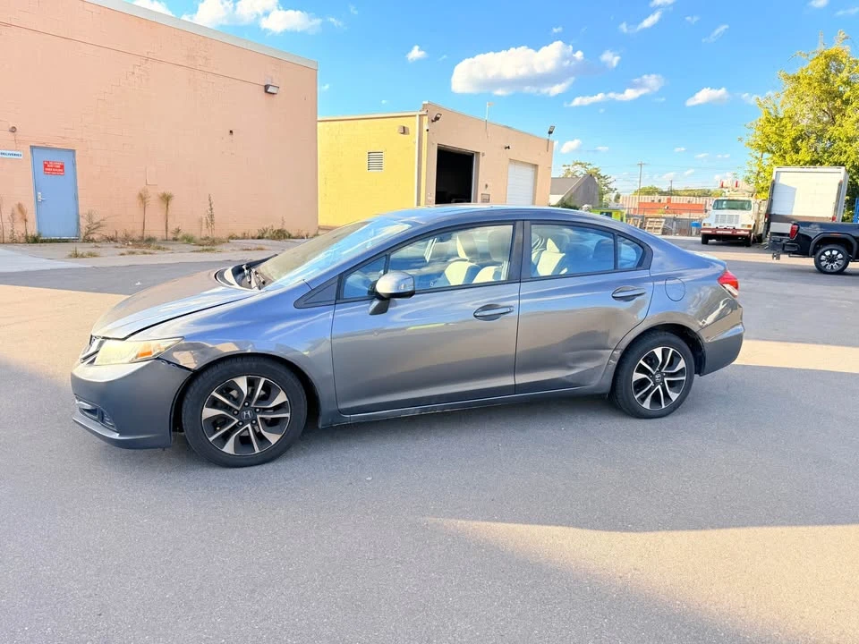 2013 Honda Civic 9th Gen - Image 2 of 10