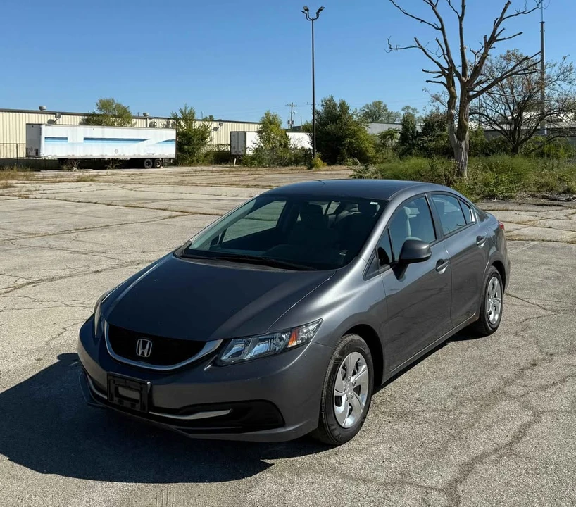 2013 Honda Civic 9th Gen - Image 3 of 20
