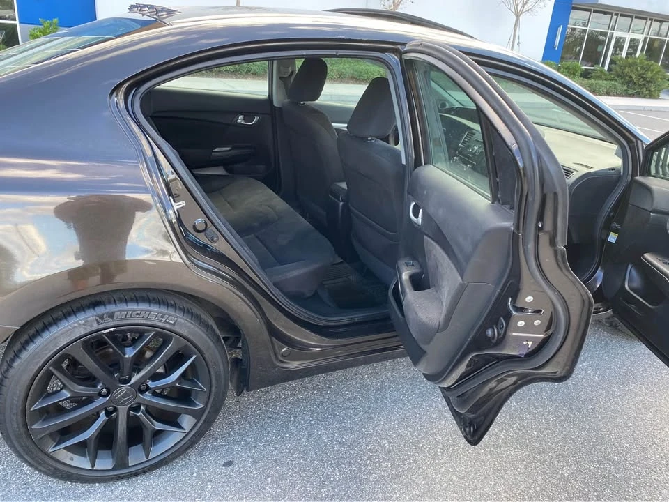 2013 Honda Civic 9th Gen - Image 17 of 20