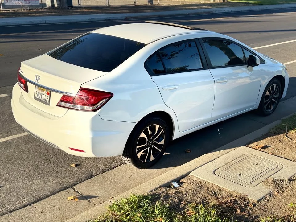 2013 Honda Civic 9th Gen - Image 5 of 12