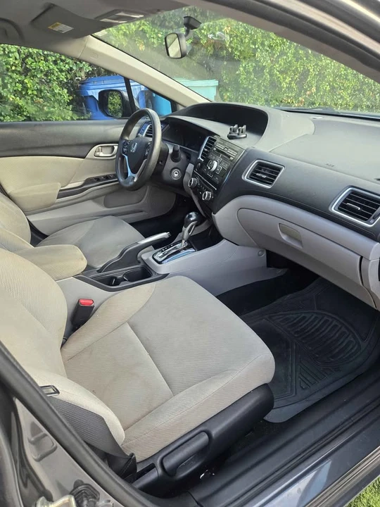2013 Honda Civic 9th Gen - Image 7 of 10