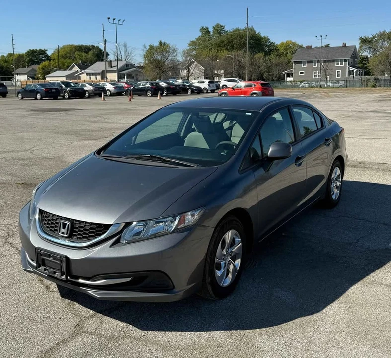 2013 Honda Civic 9th Gen - Image 6 of 20