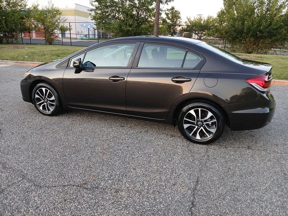 2013 Honda Civic 9th Gen - Image 3 of 14