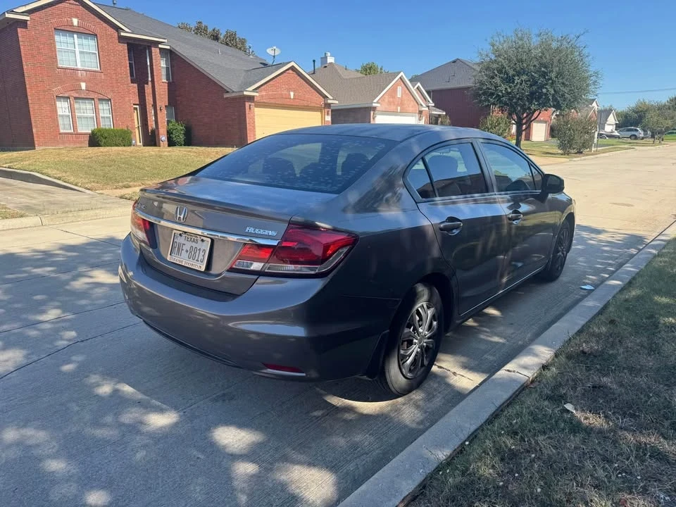 2013 Honda Civic 9th Gen - Image 2 of 6