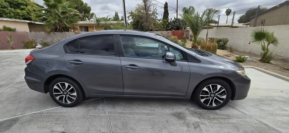 2013 Honda Civic 9th Gen - Image 5 of 18