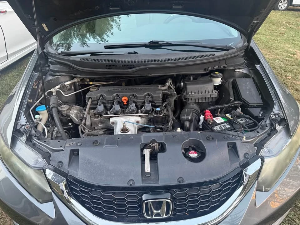 2013 Honda Civic 9th Gen - Image 3 of 12