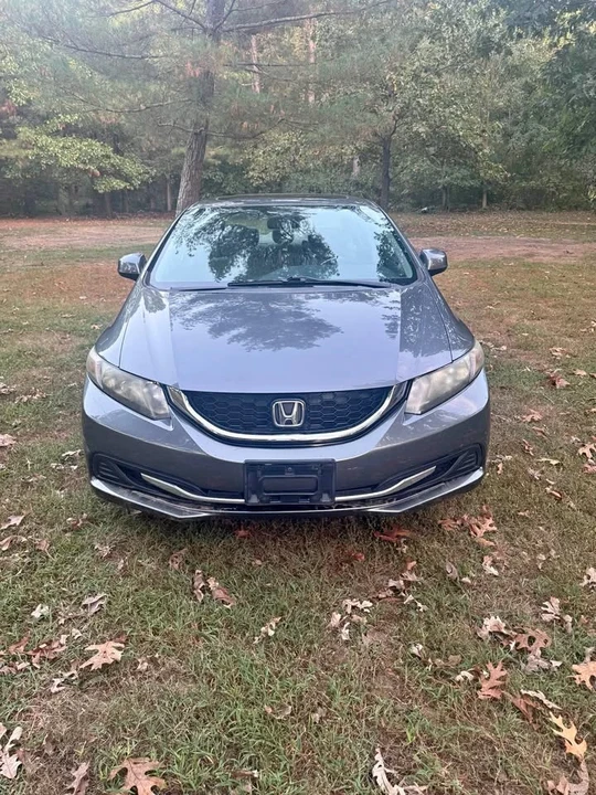 2013 Honda Civic 9th Gen - Image 2 of 12