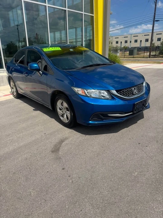 2013 Honda Civic 9th Gen - Image 2 of 8