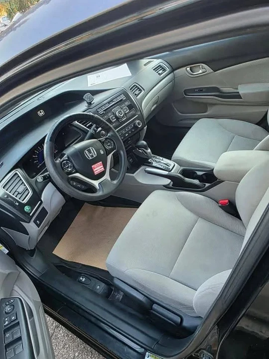 2013 Honda Civic 9th Gen - Image 2 of 5