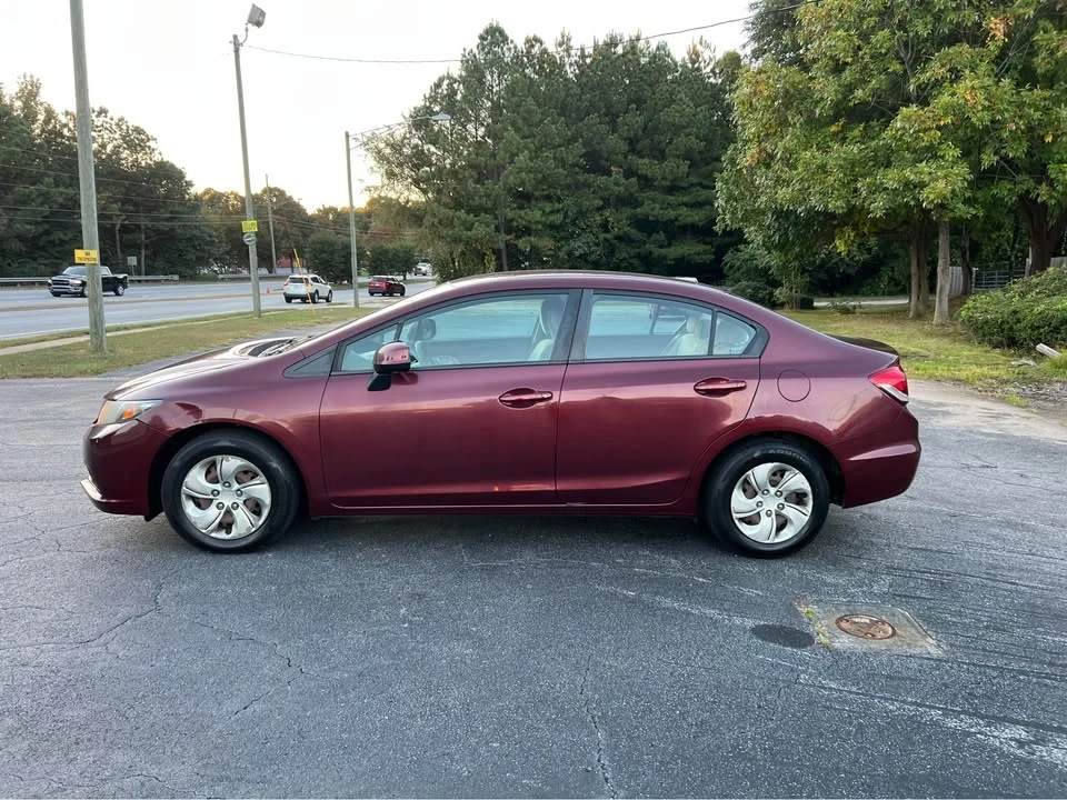 2013 Honda Civic 9th Gen - Image 8 of 19