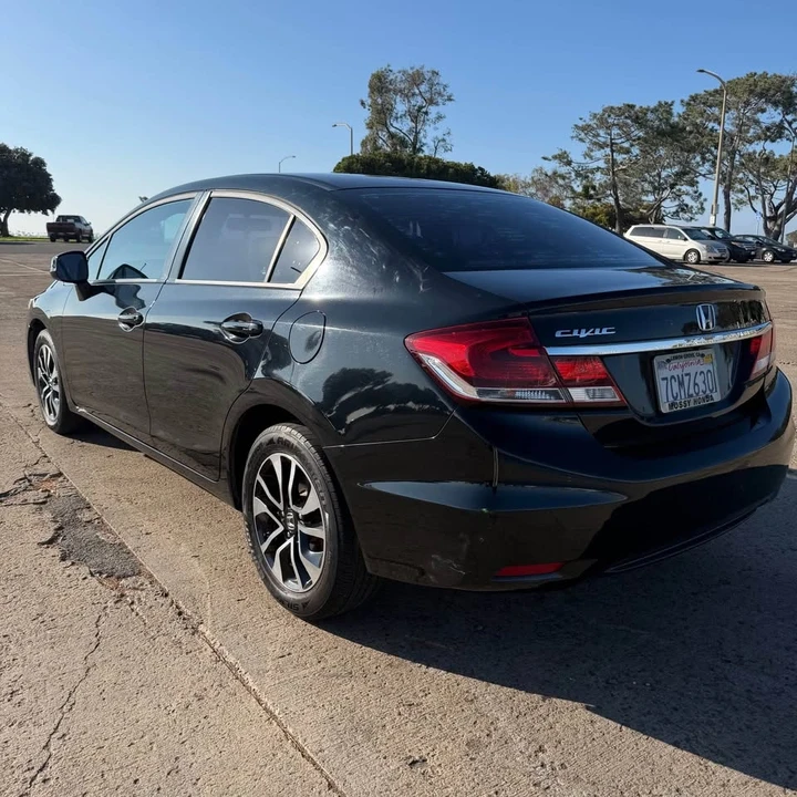 2013 Honda Civic 9th Gen - Image 4 of 17